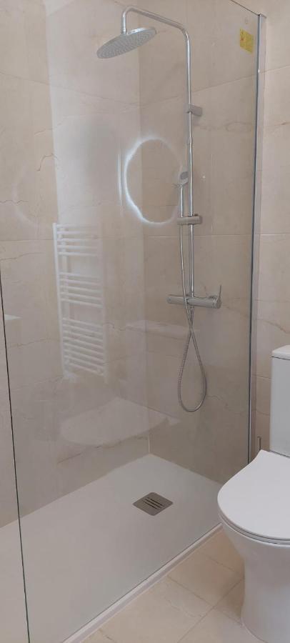 Apartment Oura Strip *