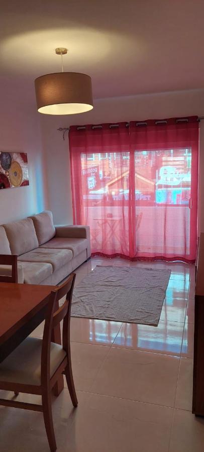 Apartment Oura Strip *